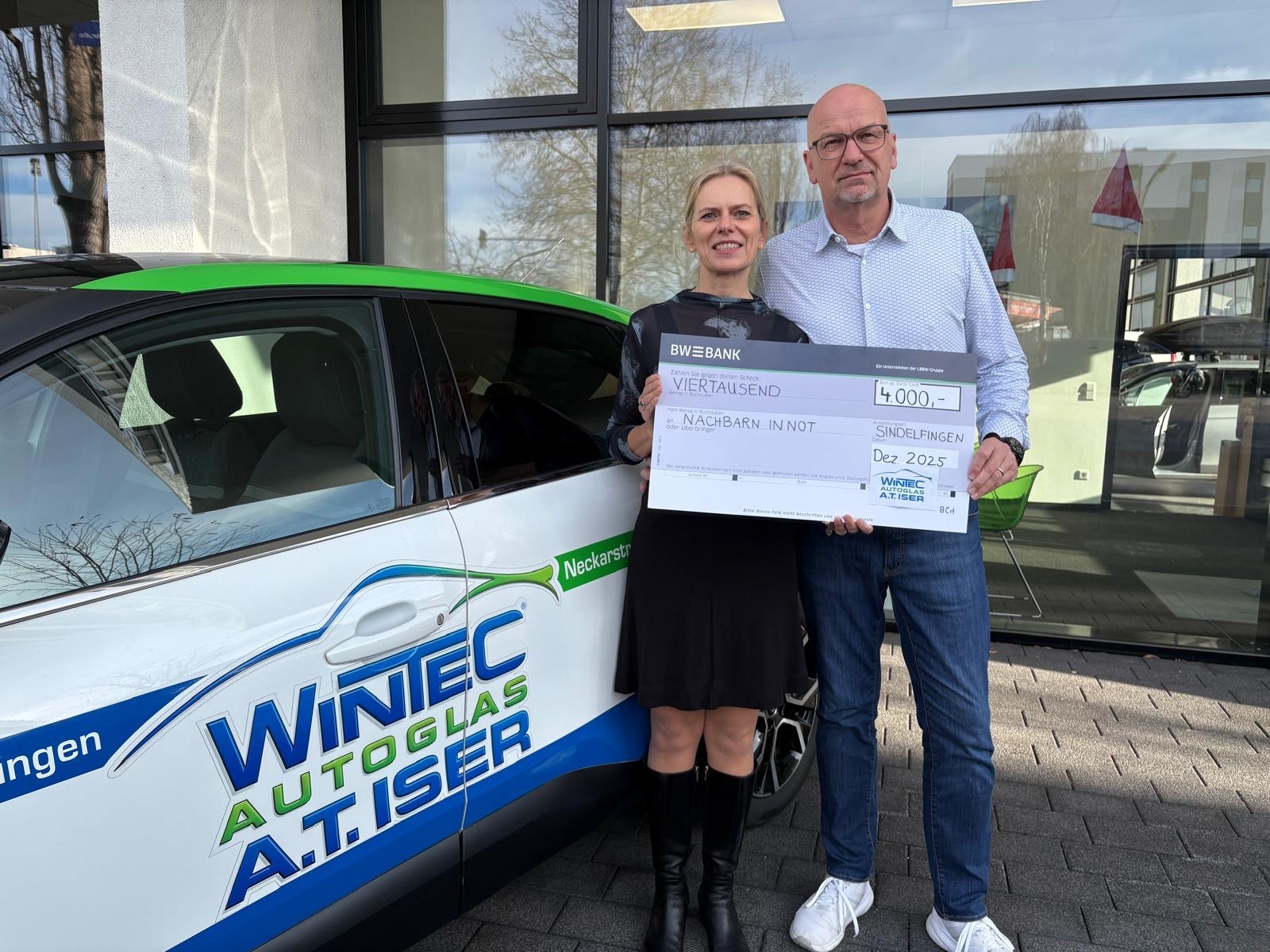 4.000 Euro-Spende der Firma A.T. Iser